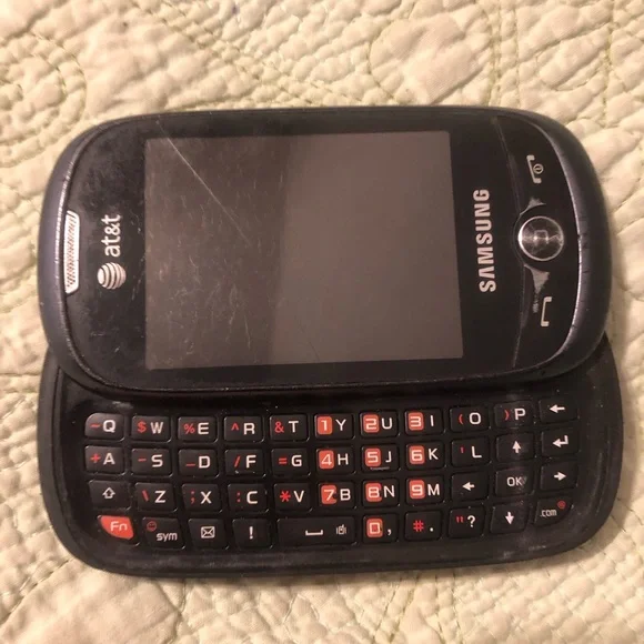 Vintage Cell Phones: Samsung Sprint Intercept & Samsung AT&T Flight 2 Parts Only - Picture 5 of 8